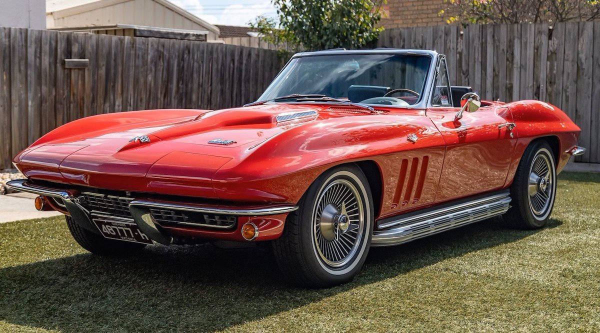 1966 Chevrolet Corvette C2 Roadster